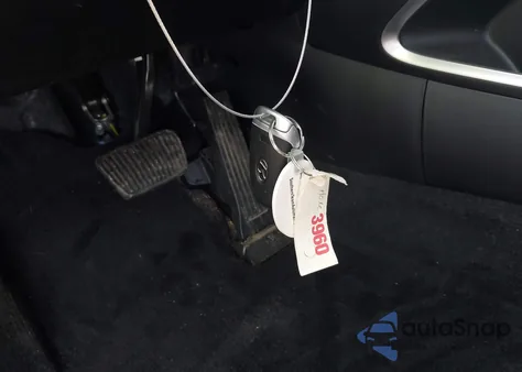 2022 Hyundai Tucson Hybrid Limited z USA, uszkodzony, nr VIN KM8JECA12NU083344